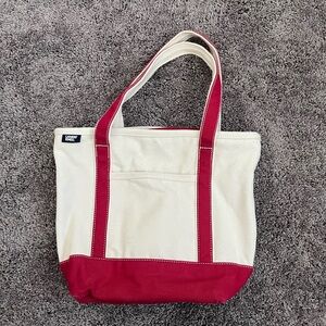 Lands’ End canvas tote
